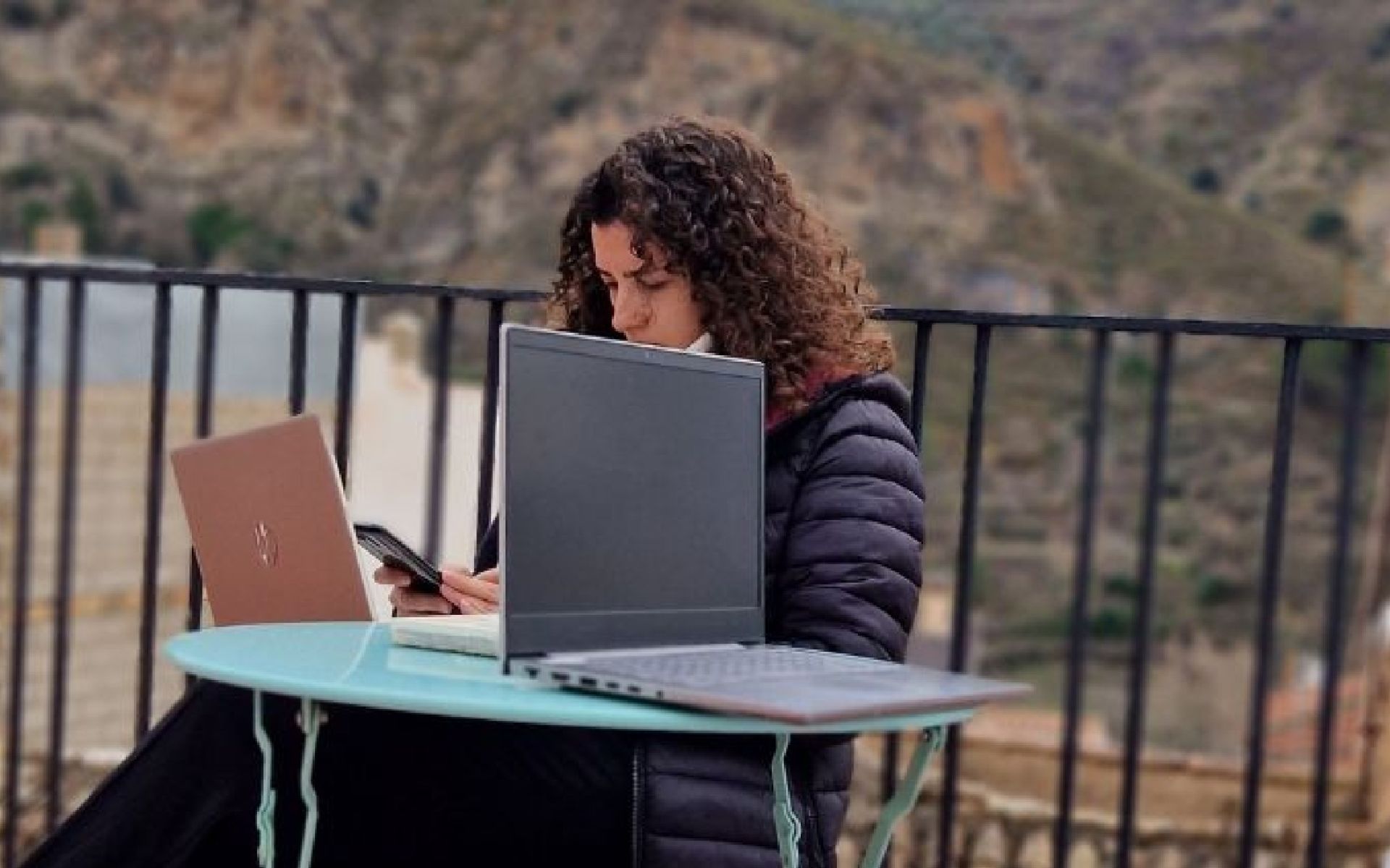 Teletrabajo saludable: equilibrio entre rendimiento y bienestar | Fluyes